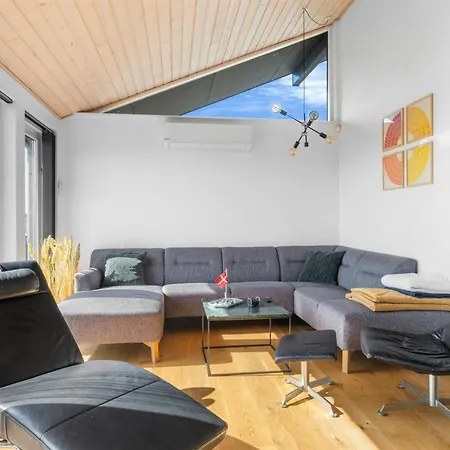 Tatil Evi Konsta - 300m From The Sea By Interhome *